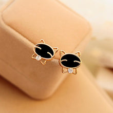 Load image into Gallery viewer, BLACK DIAMOND SMILING CAT EARRING